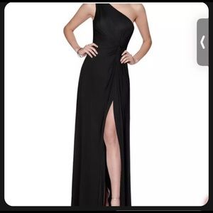 Azazie Brooke Dress Size A6 Petite Black